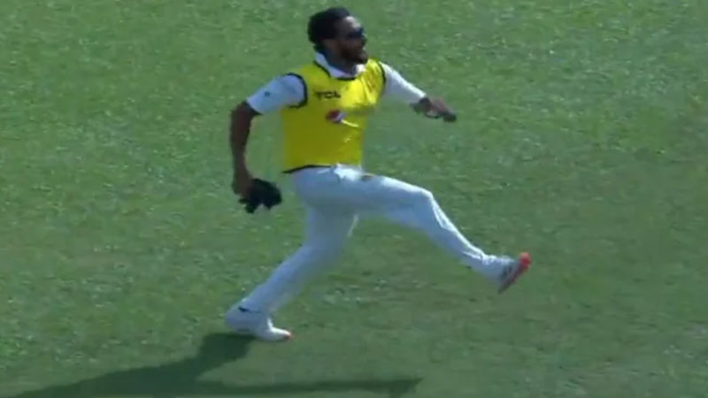 Hasan Ali's Sprint in SL vs PAK Test Match Amuses Commentator
