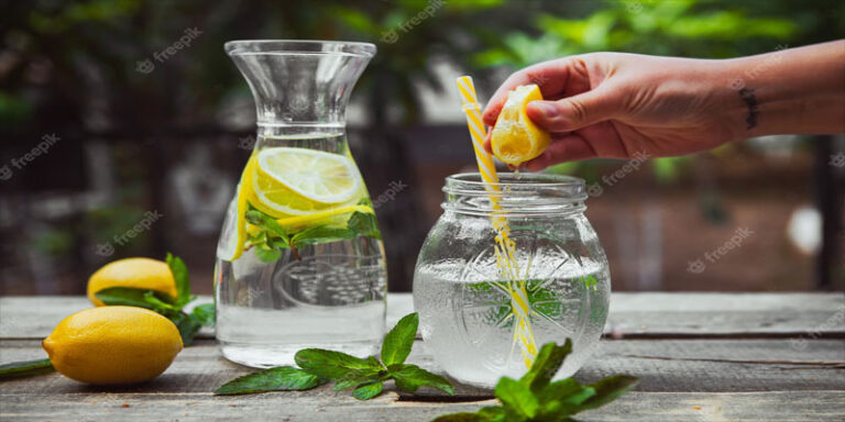 Lemon Water: A Vitamin C and Antioxidant Boost